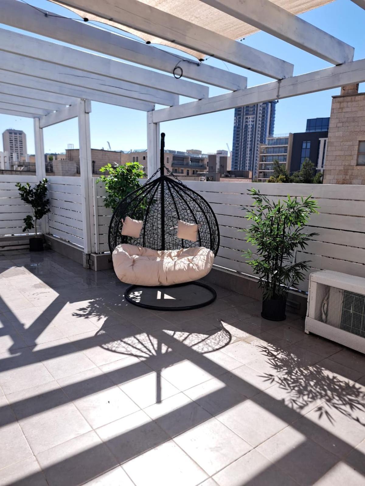 Authentic One Bedroom Apartment In City Center Gerusalemme Esterno foto